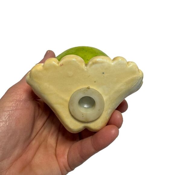 Anthropomorphic Green Pear Face Feet Salt Pepper Shakers - Picture 7 of 8